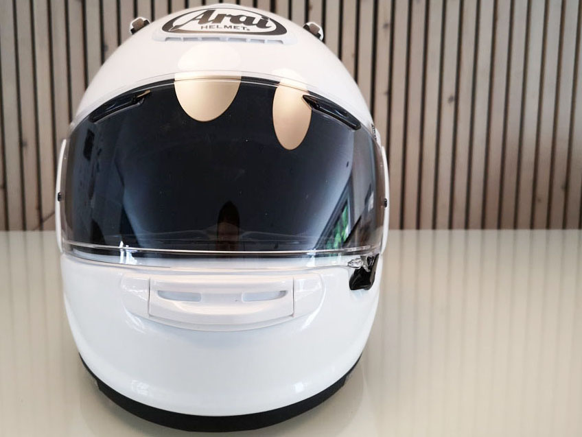 arai quantic shell review 1 - Comparing a cheap and expensive motorcycle helmet